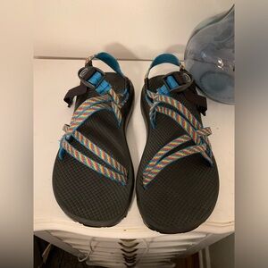 Chacos size 9